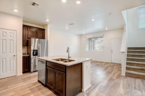 21543 59th Pl, Denver CO  80019-6614 exterior
