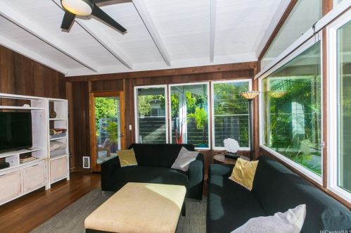 936 Hao St, Honolulu HI  96821-1623 exterior