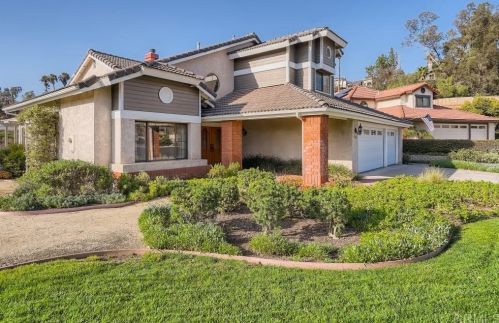 1627 Fuerte Bluff Dr, El Cajon, CA 92019-3764