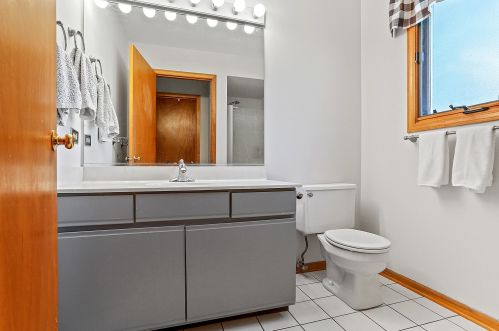 511 Wexford Dr, Lemont IL  60439-6158 exterior