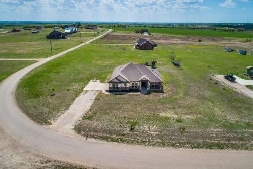 625 Curry Rd, Waxahachie, TX 75167
