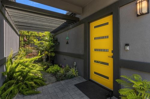 101 Riverview Ter, Benicia, CA 94510-2751