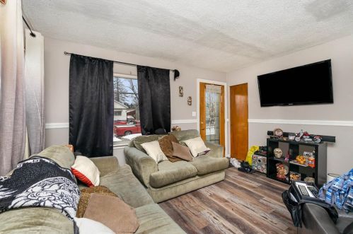 2674 Decatur St, Gary IN 46405-1415 exterior