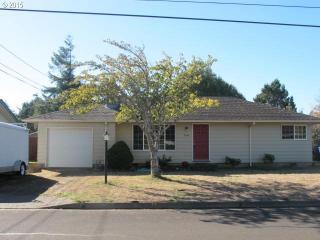 2244 18th St, Florence, OR 97439-9738
