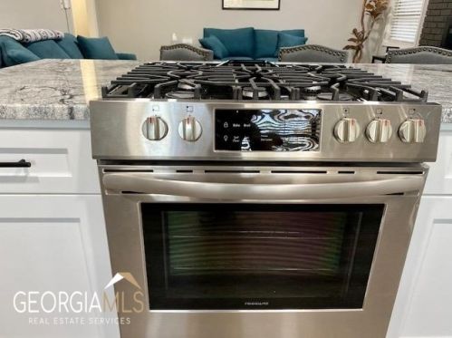 3415 Forrest Hl Dr, Atlanta GA  30354-1520 exterior