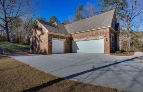 2649 Morgan Park Dr, Stockbridge GA  30281-9226 exterior
