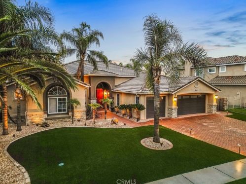 13608 Canyon Crest Rd, Yucaipa, CA 92399-5824