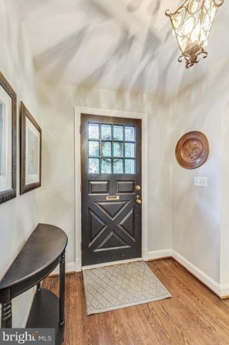 1506 Live Oak Dr, Silver Spring MD 20910-1543 exterior