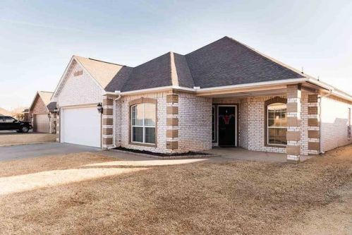 4629 Waurika, Enid, OK 73701-6579