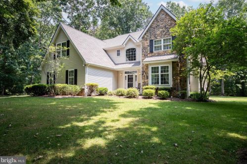 10 Shadybrook Rd, Harrison Township, NJ 08062-4632