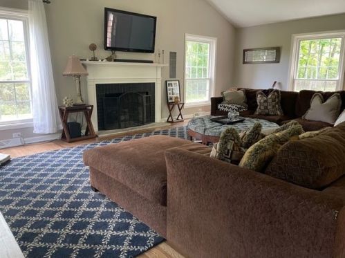 1235 Valley Rd, Bannockburn IL  60015-1547 exterior