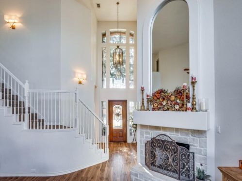 2507 Gln Morris Rd, Carrollton TX 75007-1916 exterior