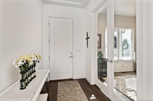 2875 Logan St, Englewood, CO 80113-1633