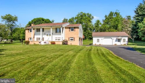 85 Kirmis Ct, York, PA 17315-2015