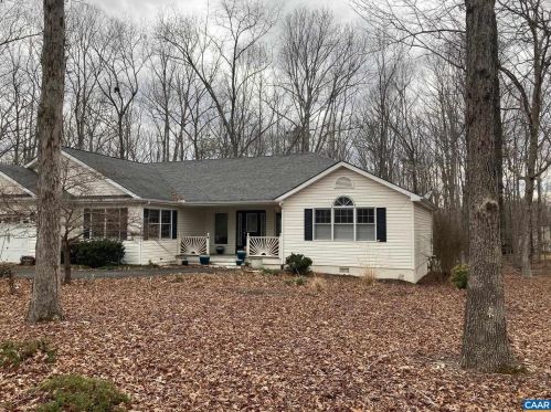 1 Fairway Dr, Bybee, VA 22963-2515