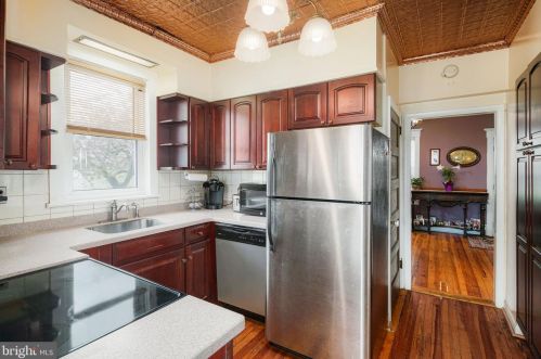 3 Park Ave, Haddonfield NJ 08033-1639 exterior