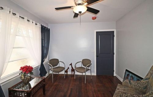 2700 Hood Ave, Atlanta GA  30318-0061 exterior
