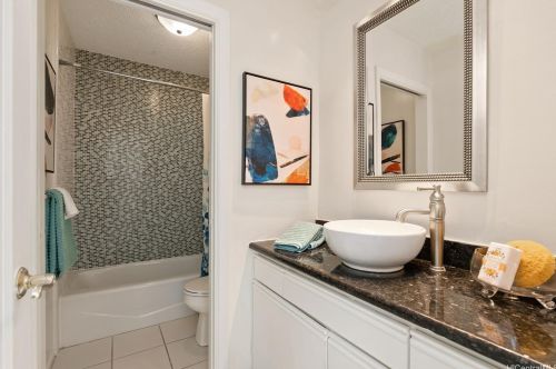 1434 Ihiloa Loop, Honolulu HI  96821-1347 exterior