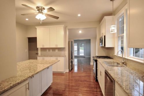 749 Maryland Ave, Salem, VA 24153-5312