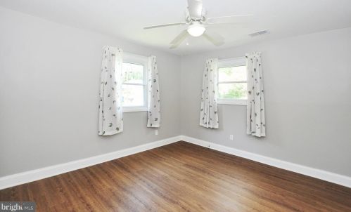 1002 Robin Rd, Silver Spring MD 20901-1872 exterior