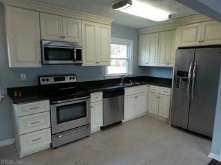8159 Baywood Dr, Norfolk, VA 23518-3155