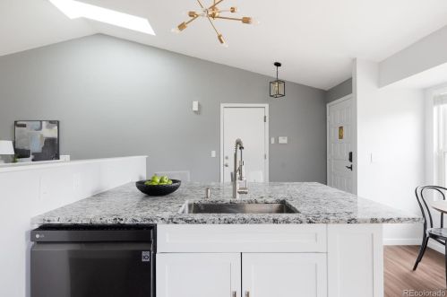 5008 Evanston St, Aurora CO 80014-3920 exterior