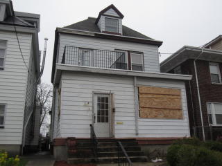 124 2nd Ave, Newark, NJ 07104-1215