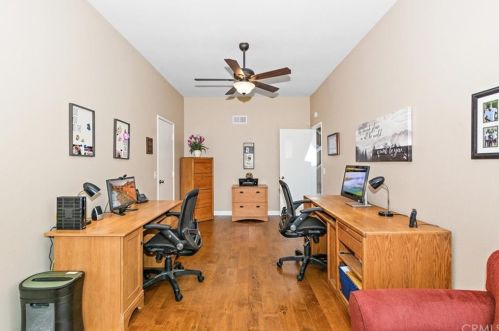 6880 Rycroft Dr, Riverside CA  92506-5317 exterior