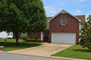 1517 Lews Ct, Murfreesboro, TN 37128-7656