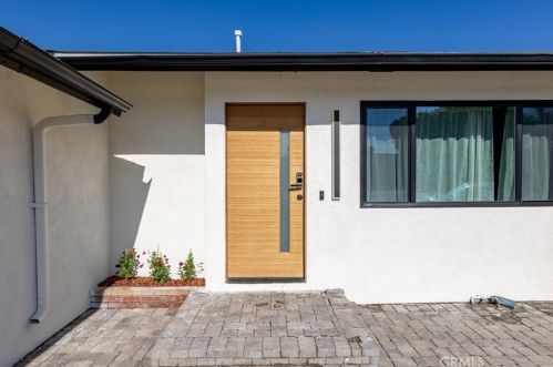 4731 El Segundo Blvd, Hawthorne CA  90250-4202 exterior