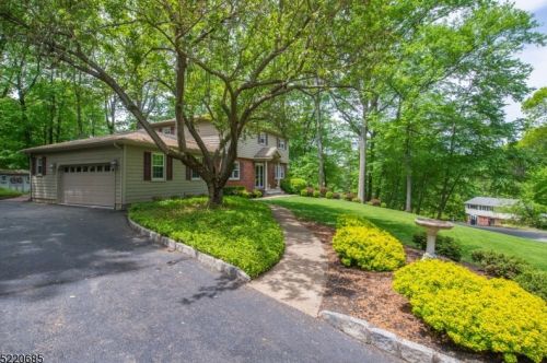 17 Forrest Rd, Dover NJ  07869-4311 exterior