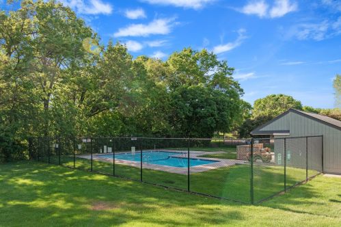 4392 Arden View Ct, Saint Paul MN  55112-1901 exterior