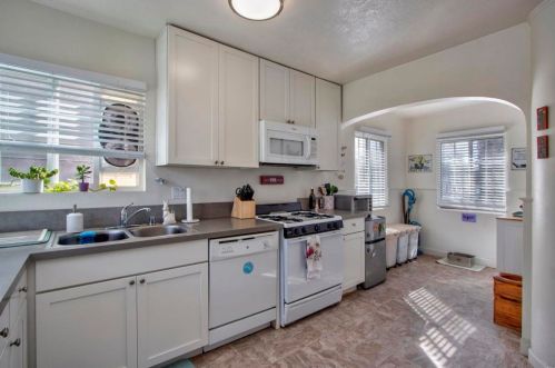 285 5th Ave, Chula Vista CA  91910-2442 exterior