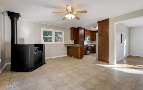 3162 Friar Tuck Rd, Atlanta GA  30340-0026 exterior