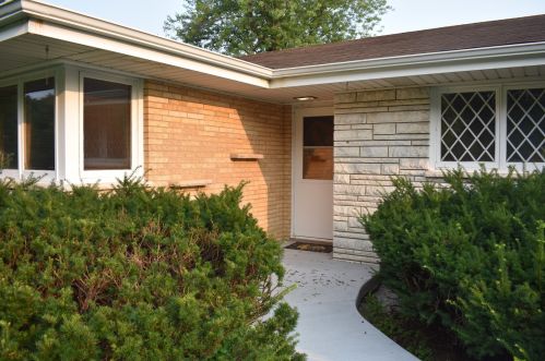 11319 Kluth Dr, Mokena, IL 60448-8237