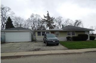 1133 Chippewa Cir, Carpentersville, IL 60110-1207
