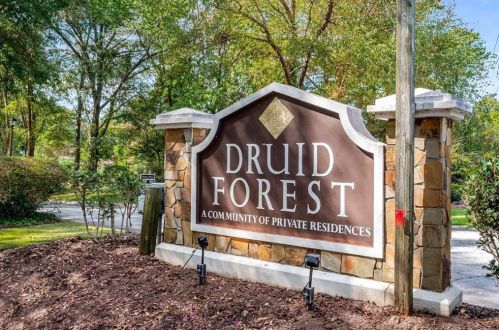 1333 Crossing Dr, Atlanta, GA 30329-3570