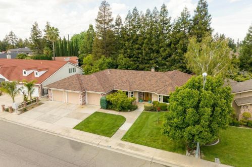 2565 Emerald Way, Turlock, CA 95382-2942