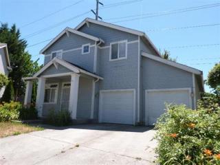 19505 33rd St, Camas, WA 98607-9452
