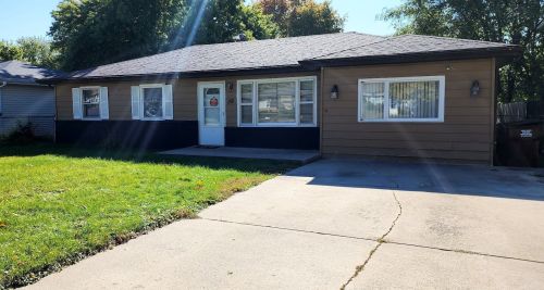 39 Liberty Blvd, Rockford, IL 61115-2317