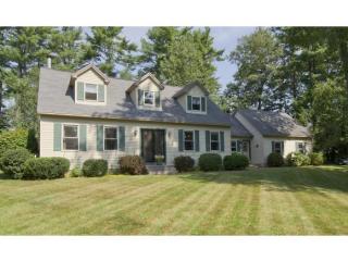 58 Moulton Ave, Greenland, NH 03840-2308