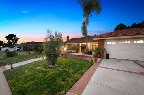737 Cobb Ave, Placentia, CA 92870-2727