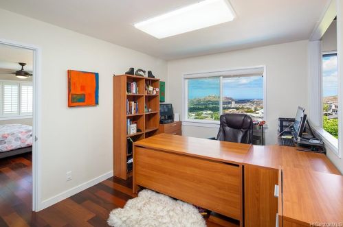 1596 Ihiloa Loop, Honolulu HI  96821-1347 exterior