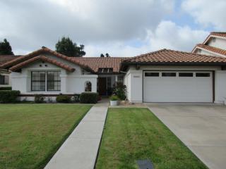 2041 Columbus Way, Vista CA  92081-8944 exterior