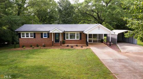 482 Scott St, Commerce, GA 30529-3108