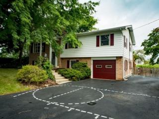 20 Mohler Church Rd, Ephrata, PA 17522-9222
