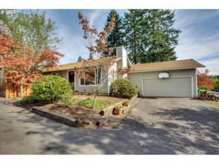 3837 Wilbard St, Portland, OR 97219-6192