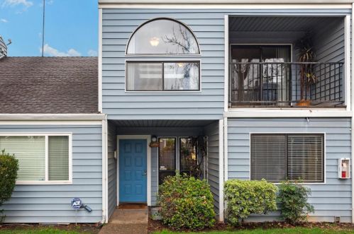 5947 Main Ave, Citrus Heights, CA 95662-4971