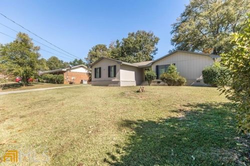 215 Highland Dr, Warner Robins GA  31088-6003 exterior