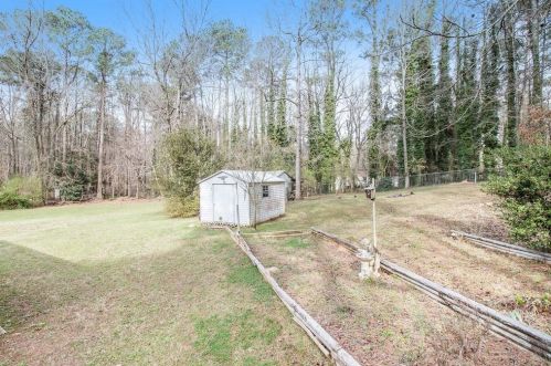 89 Fair Oaks Dr, Conyers GA  30094-3261 exterior